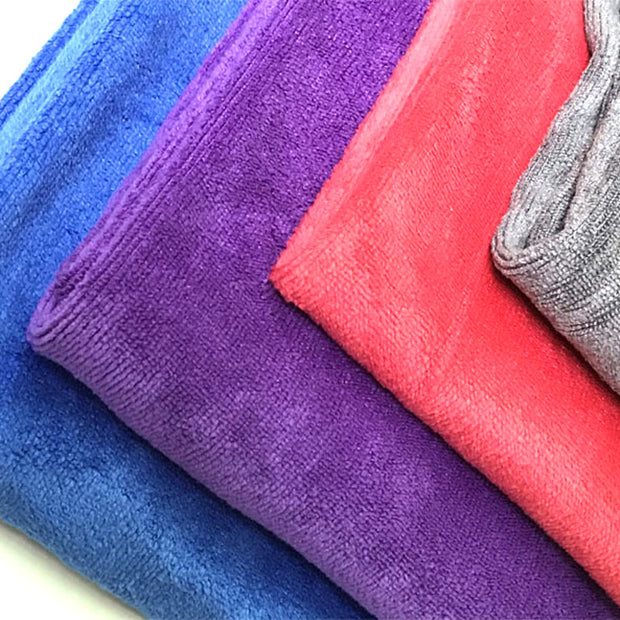 Absorbent sanding car cleaning towel, ideal for washing and wiping vehicles effectively.
