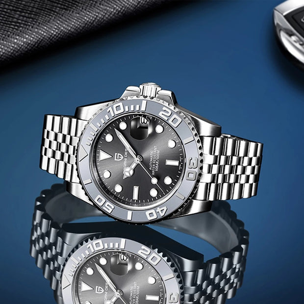 Fashion men's mechanical watch with luminous hands and rotatable bezel, blending classic design with modern functionality.
